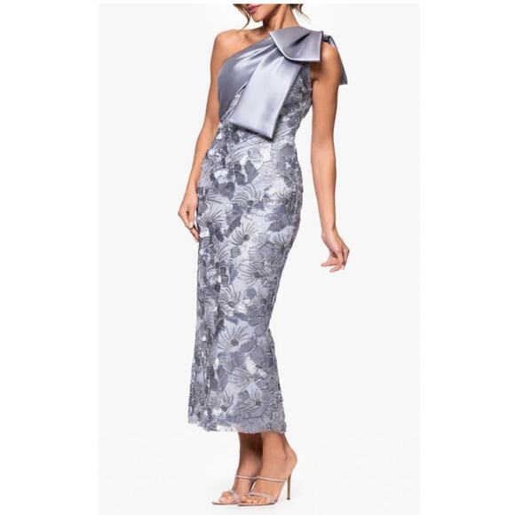 Betsy & Adam Dresses & Skirts - Betsy & Adam Gray One-Shoulder Bow-Trim Soutache Dress size 4